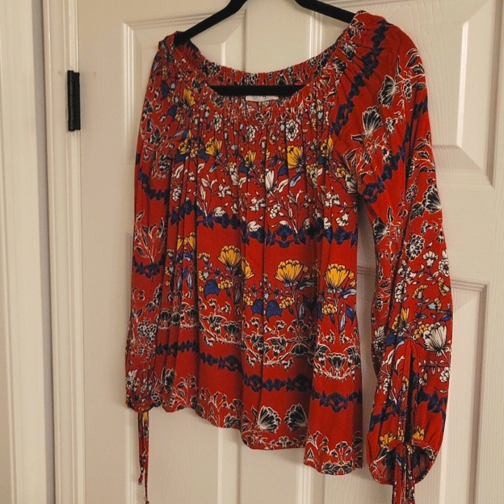 Lush Off the Shoulder Flowy Floral Top Small